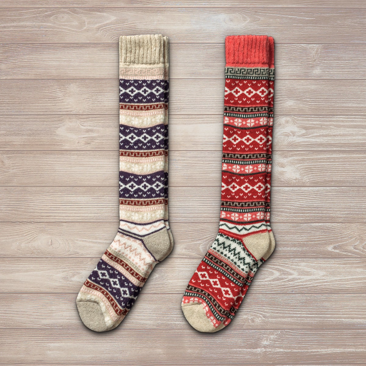 Kelių aukščio kojinės pasiūlymas